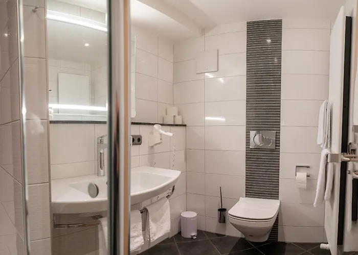 Zum Dallmayr Garni Hotel 3*