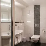 Zum Dallmayr Garni Hotel 3*