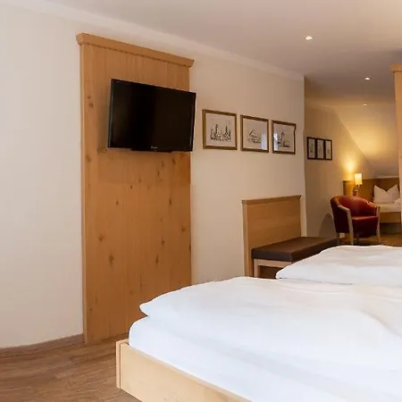 Zum Dallmayr Garni Hotel