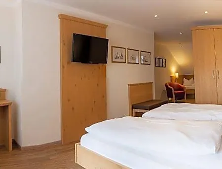 Zum Dallmayr Garni Hotel